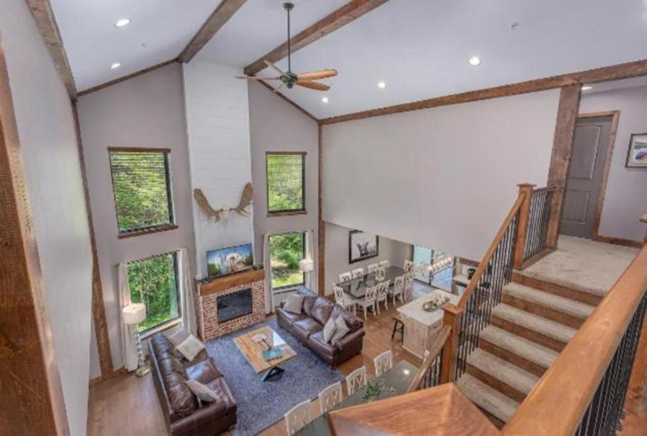 Premier Retreat With Hot Tub, Theater & Pool Table Villa Hollister ภายนอก รูปภาพ