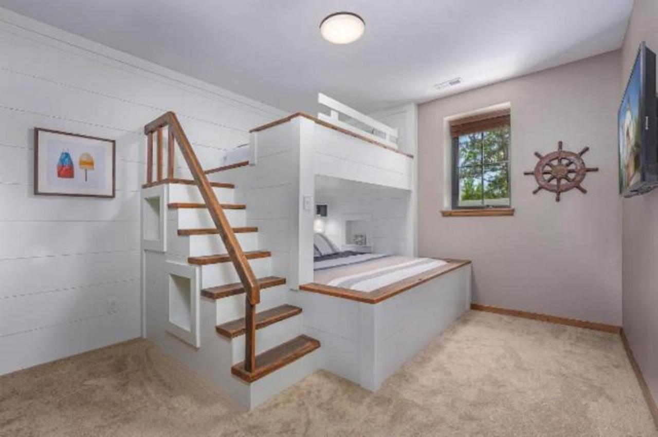 Premier Retreat With Hot Tub, Theater & Pool Table Villa Hollister ภายนอก รูปภาพ