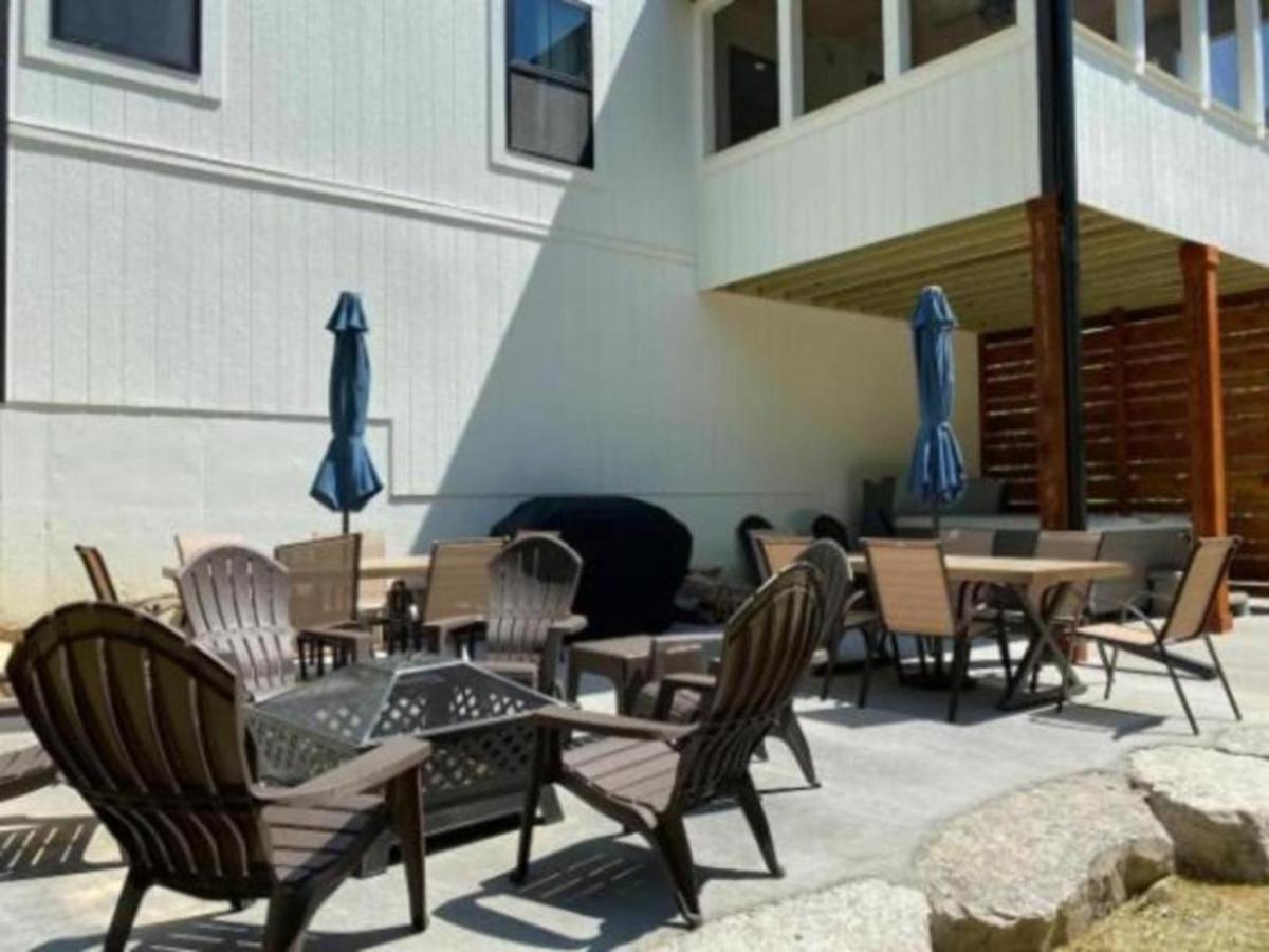 Premier Retreat With Hot Tub, Theater & Pool Table Villa Hollister ภายนอก รูปภาพ
